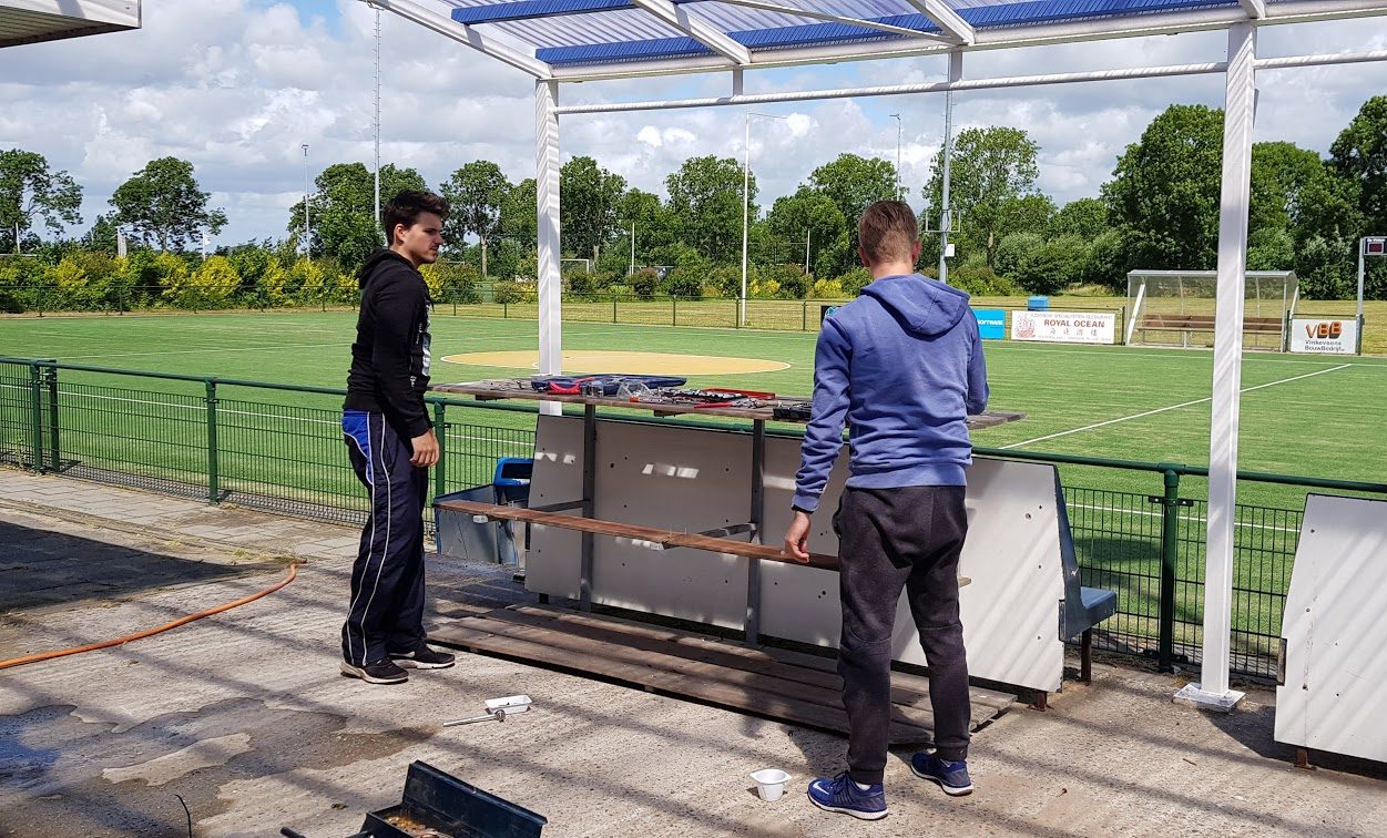 Schilderen van de kantine en andere klussen
